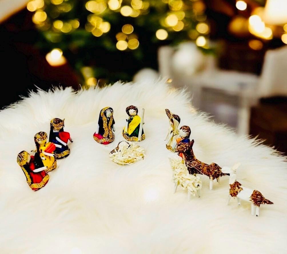 Mini Corn Husk Nativity Set Nacimiento Navideño Mini de Hoja de Maiz 1 Inch Tall