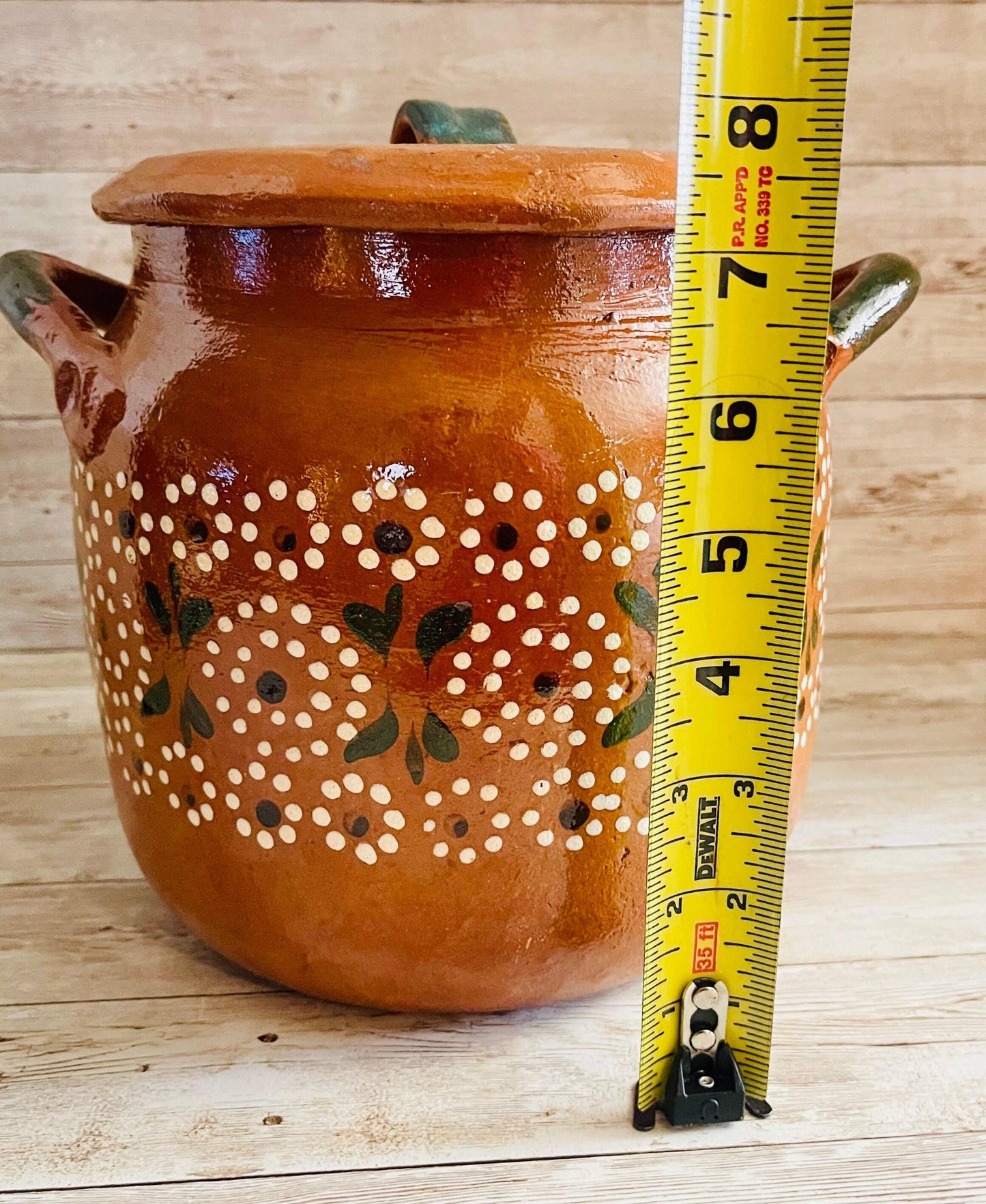 Olla de Barro Decorada con Tapa Clay Pot with lid Fits Up 128 Fluid Ounces Terracota Pot