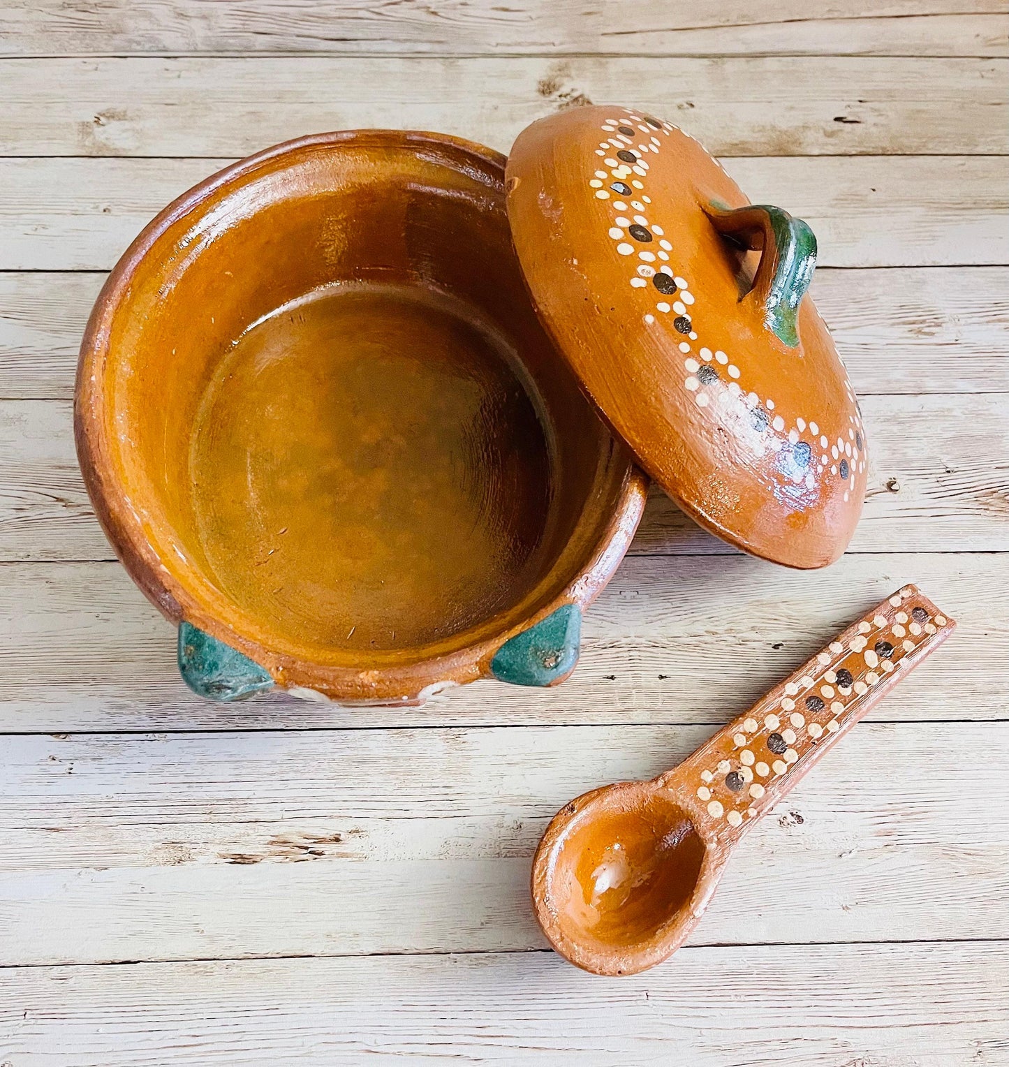 Terra Cotta Mexican Pottery Salsa Pig Bowl with Spoon and Lid  Salsera de Barro Mexicana de Marranito con Cuchara y Tapa