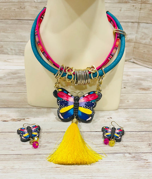 Mexican Artesanal Palm Leaf Heart Shaped Necklace Collar Artesanal Mexicano de Corazon