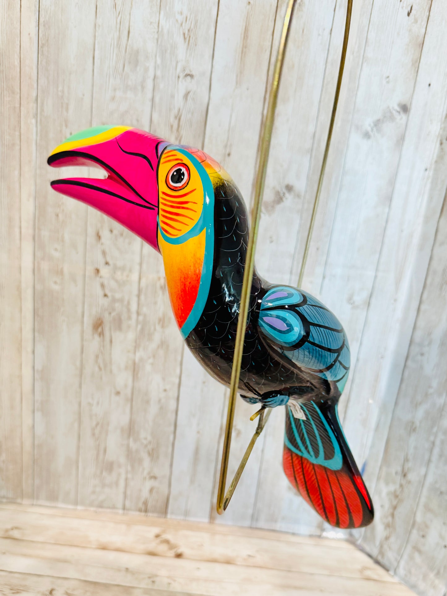 Mexican Exotic Ceramic Bird on a Perch Pajaro Mexicano de Ceramic en Aro