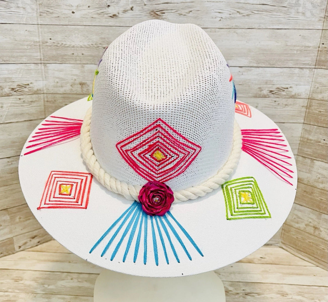 Classic Embroidered Panama Style Hat Large Sombrero Clásico Tipo Panama con Bordado Fino