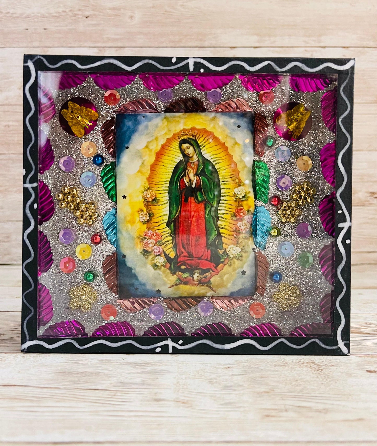 Nicho Mexicano de La Virgen Maria Virgin Mary  Shadow Box Lady of Guadalupe