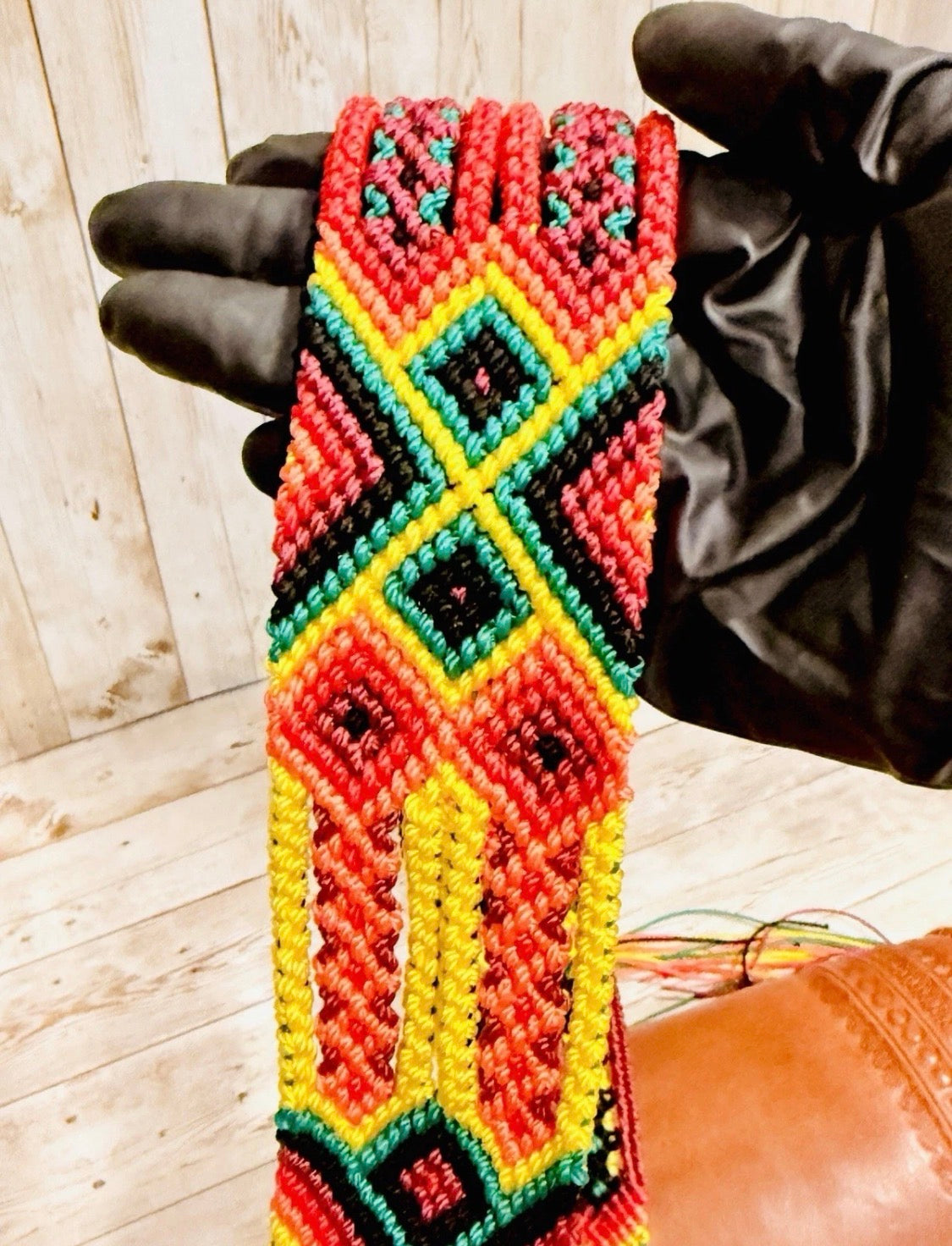 Handcrafted Tooled Western Mexican Leather Crossbody Bag with Woven Straps Bolsa Mexicana de Piel con Correa Tejida