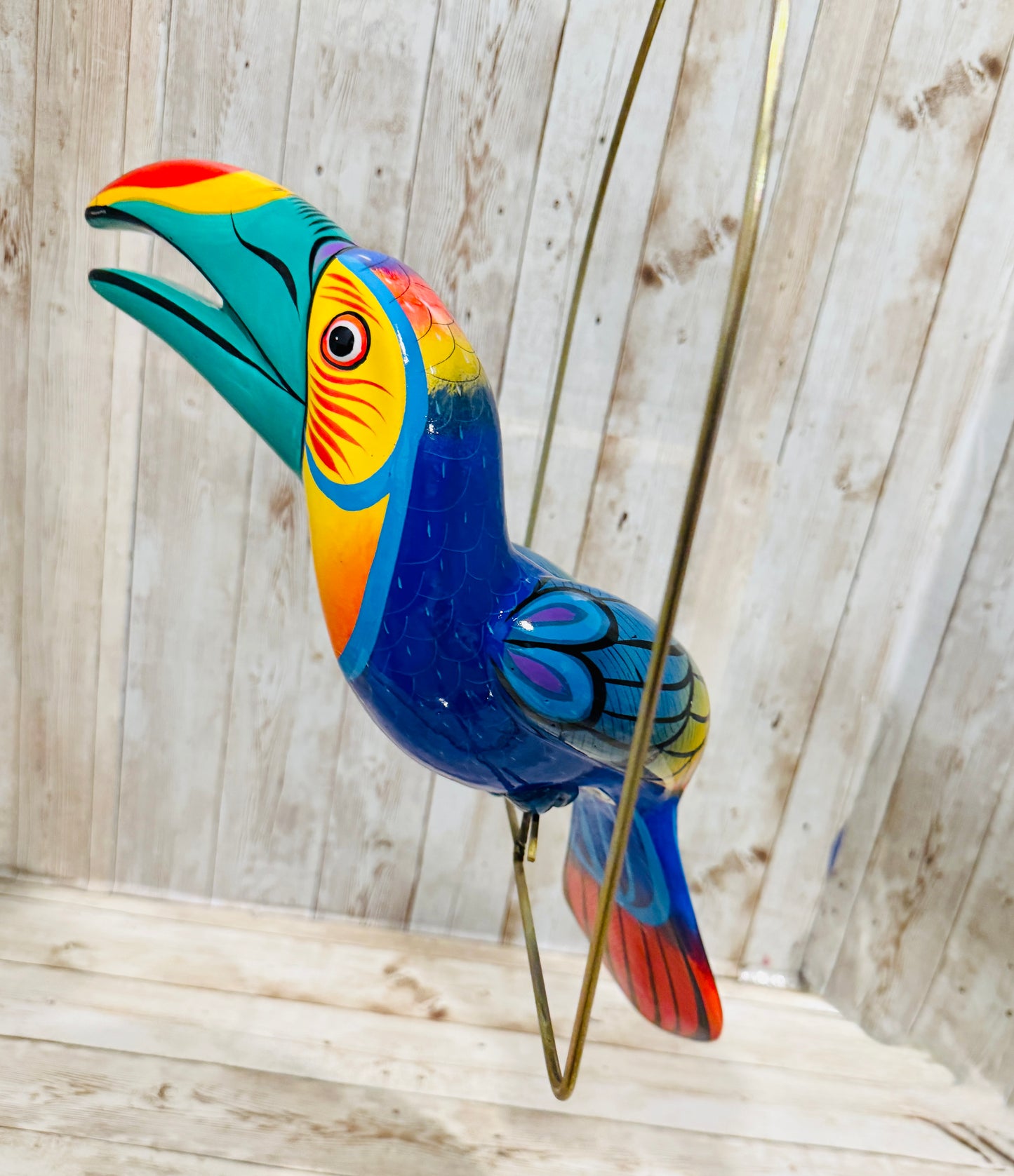 Mexican Exotic Ceramic Bird on a Perch Pajaro Mexicano de Ceramic en Aro