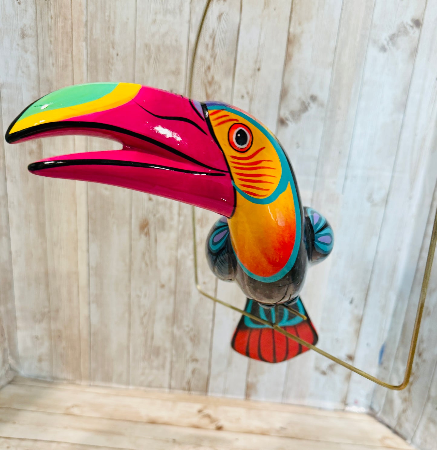Mexican Exotic Ceramic Bird on a Perch Pajaro Mexicano de Ceramic en Aro