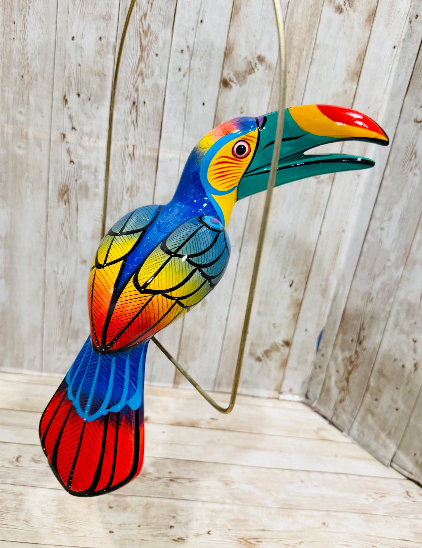 Mexican Exotic Ceramic Bird on a Perch Pajaro Mexicano de Ceramic en Aro