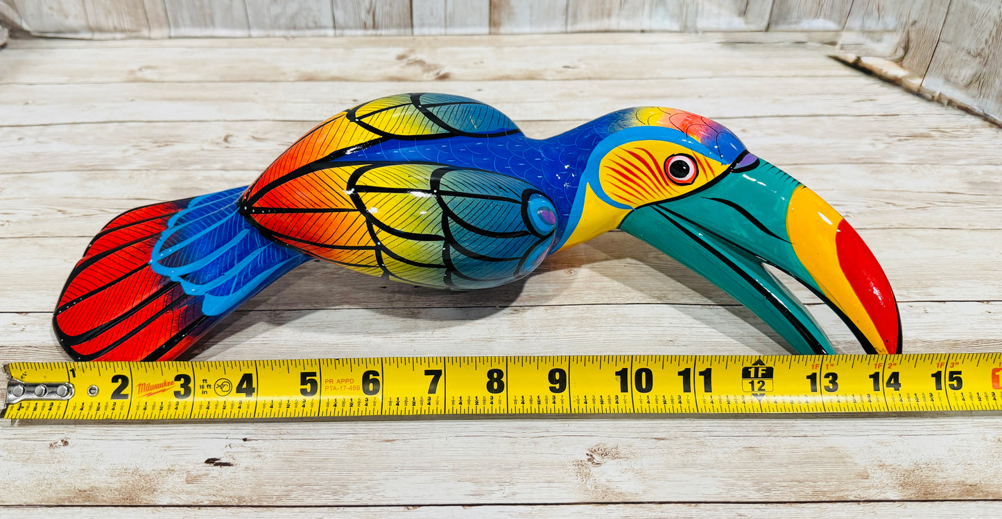 Mexican Exotic Ceramic Bird on a Perch Pajaro Mexicano de Ceramic en Aro