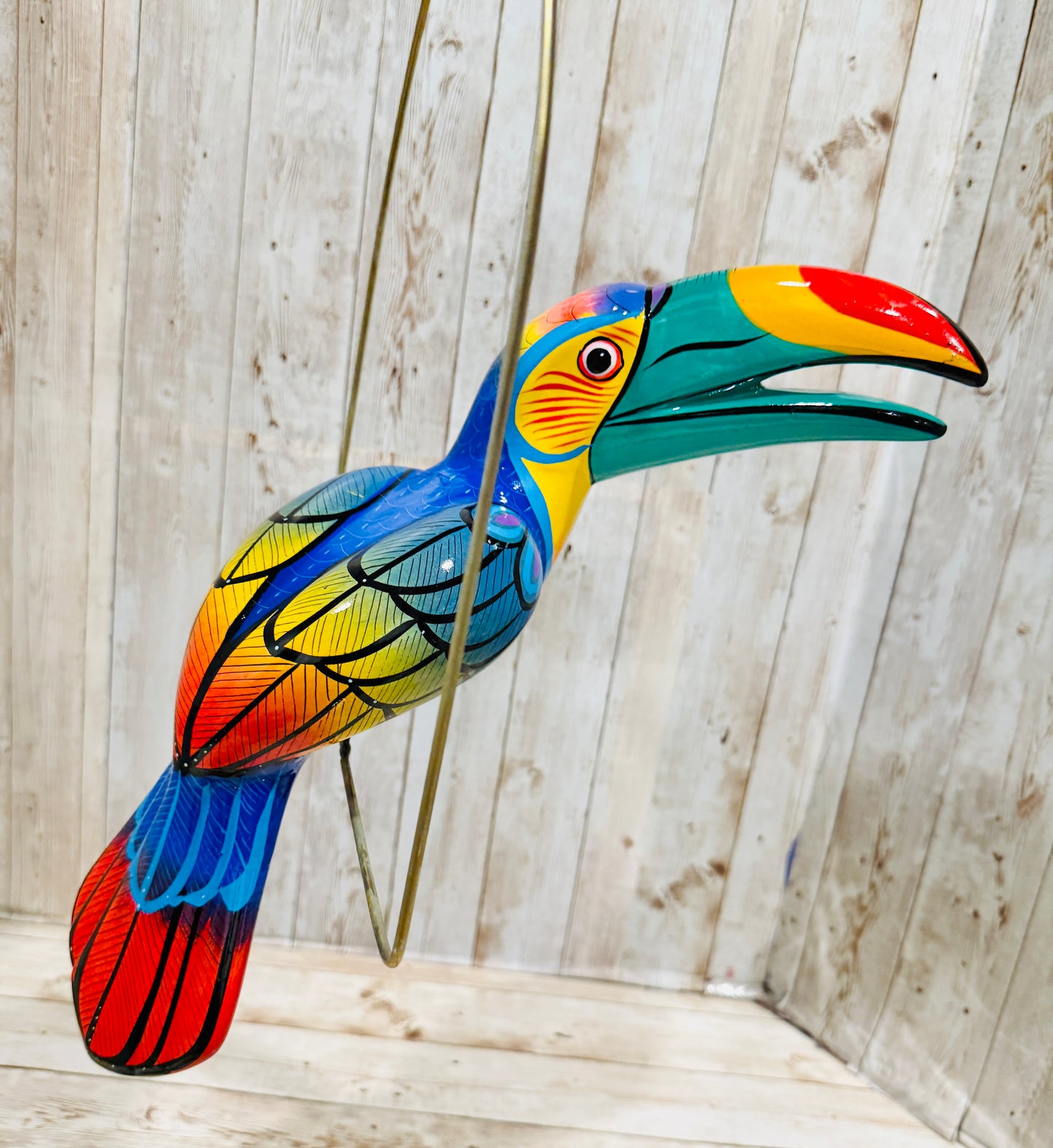 Mexican Exotic Ceramic Bird on a Perch Pajaro Mexicano de Ceramic en Aro