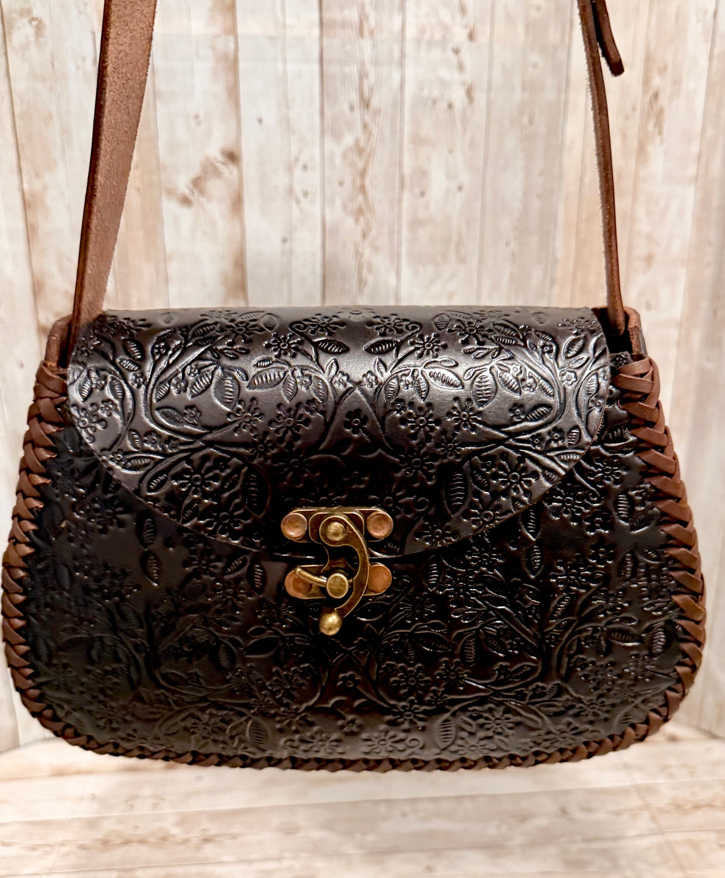 Mexican Leather Tooled Handbag Bolsa Mexicana de Piel Cincelada