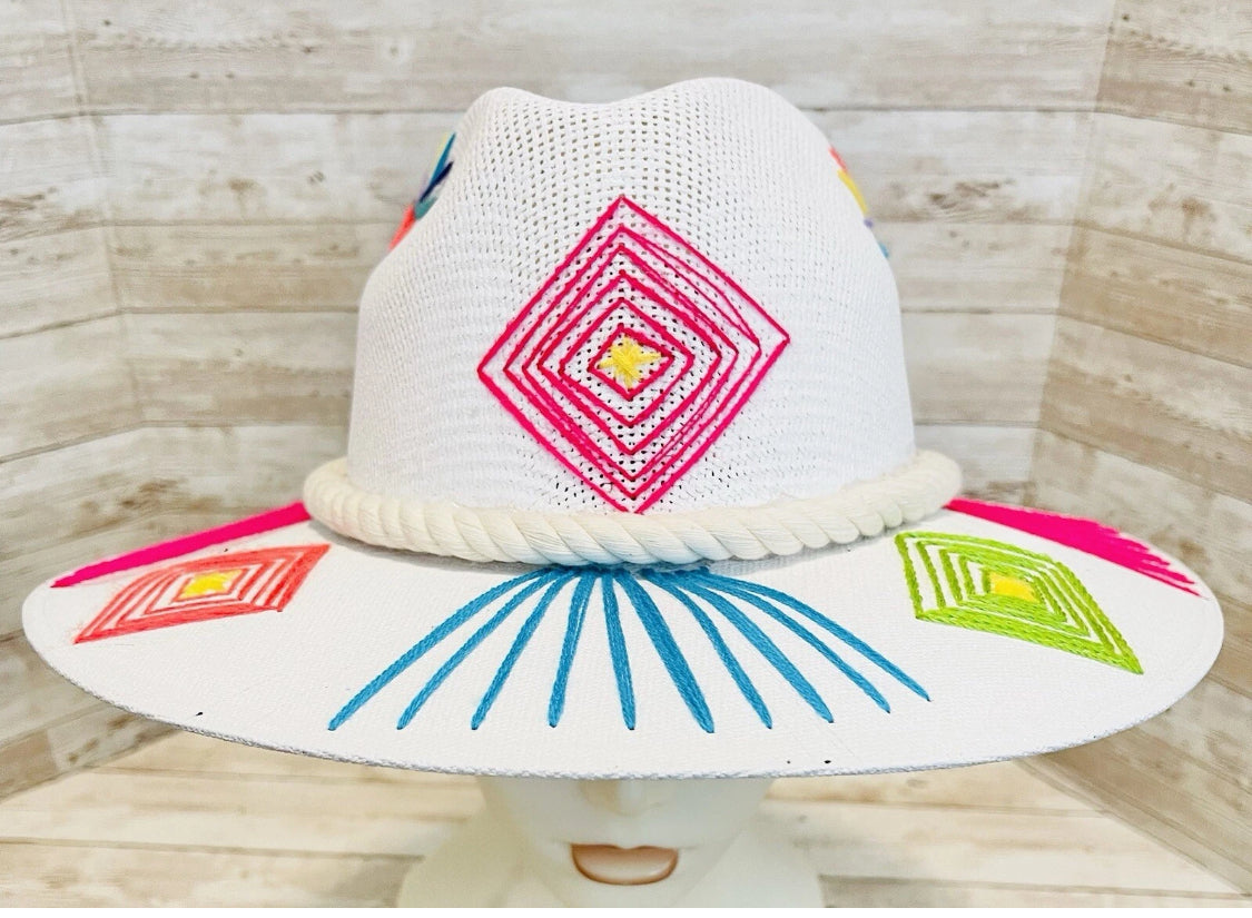 Classic Embroidered Panama Style Hat Large Sombrero Clásico Tipo Panama con Bordado Fino