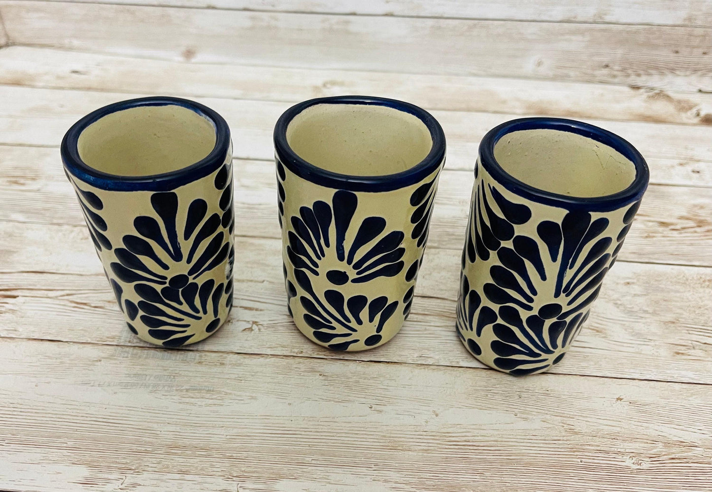 3x Talavera Mexican Art Pottery Shot Glasses Tequileros Drinkware 3x Tequileros Mexicanos de Talavera