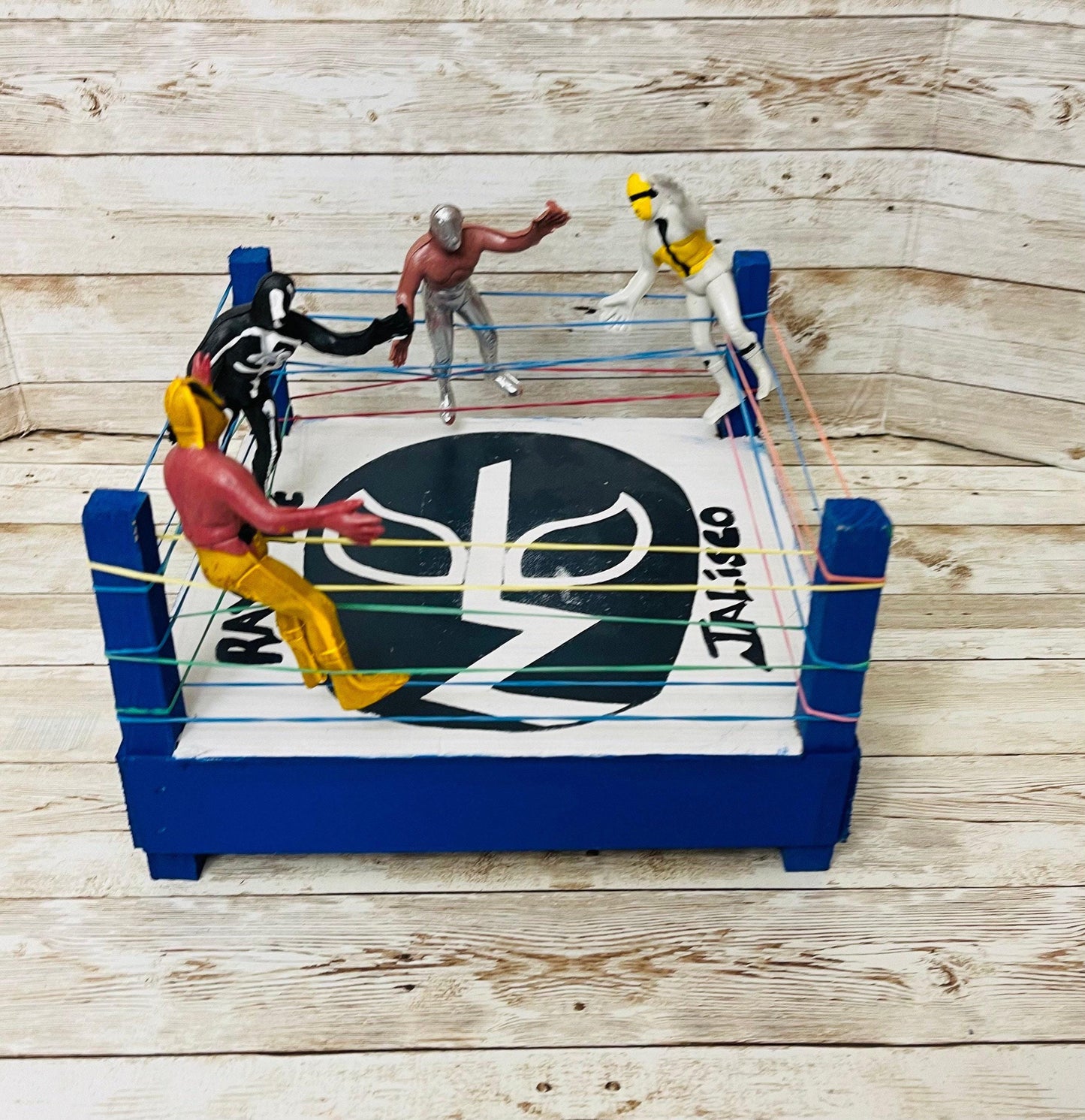 Mexican Lucha Libre Toy Wrestler Fighting Ring with 4 Luchadores Ring de Luchadores con 4 Figuras