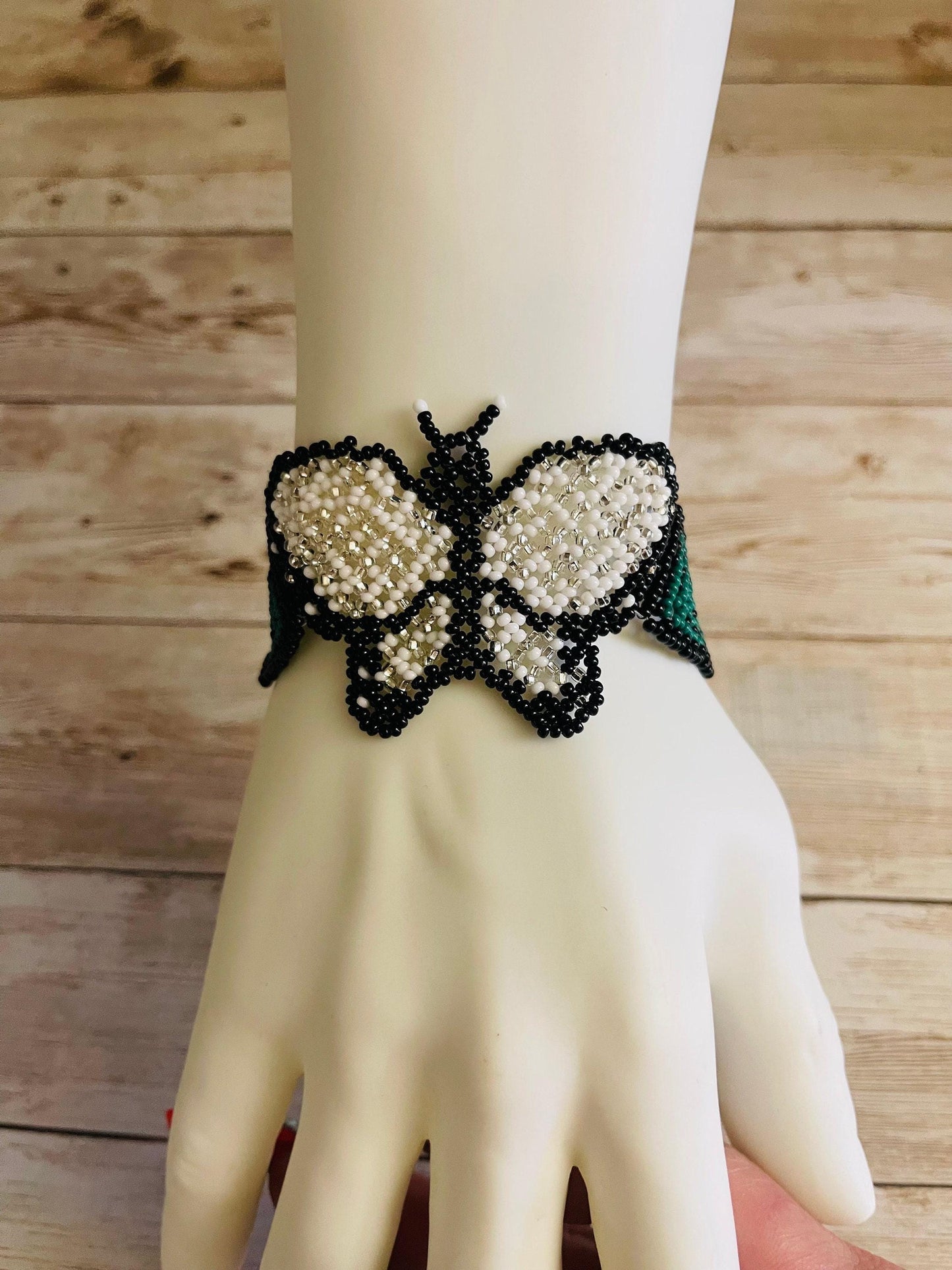 2x CHAQUIRA Huichol Mexican Butterfly Bracelets 2 Pulseras de Chaquira Huichol de Mariposas