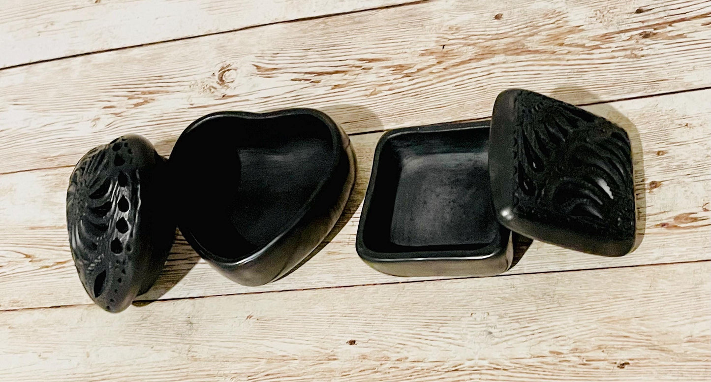 2x Mexican Artesanal Black Oaxaca Clay Handmade Jewelry Boxes 2x Joyeros Artesanales Mexicanos de Barro Negro de Oaxaca
