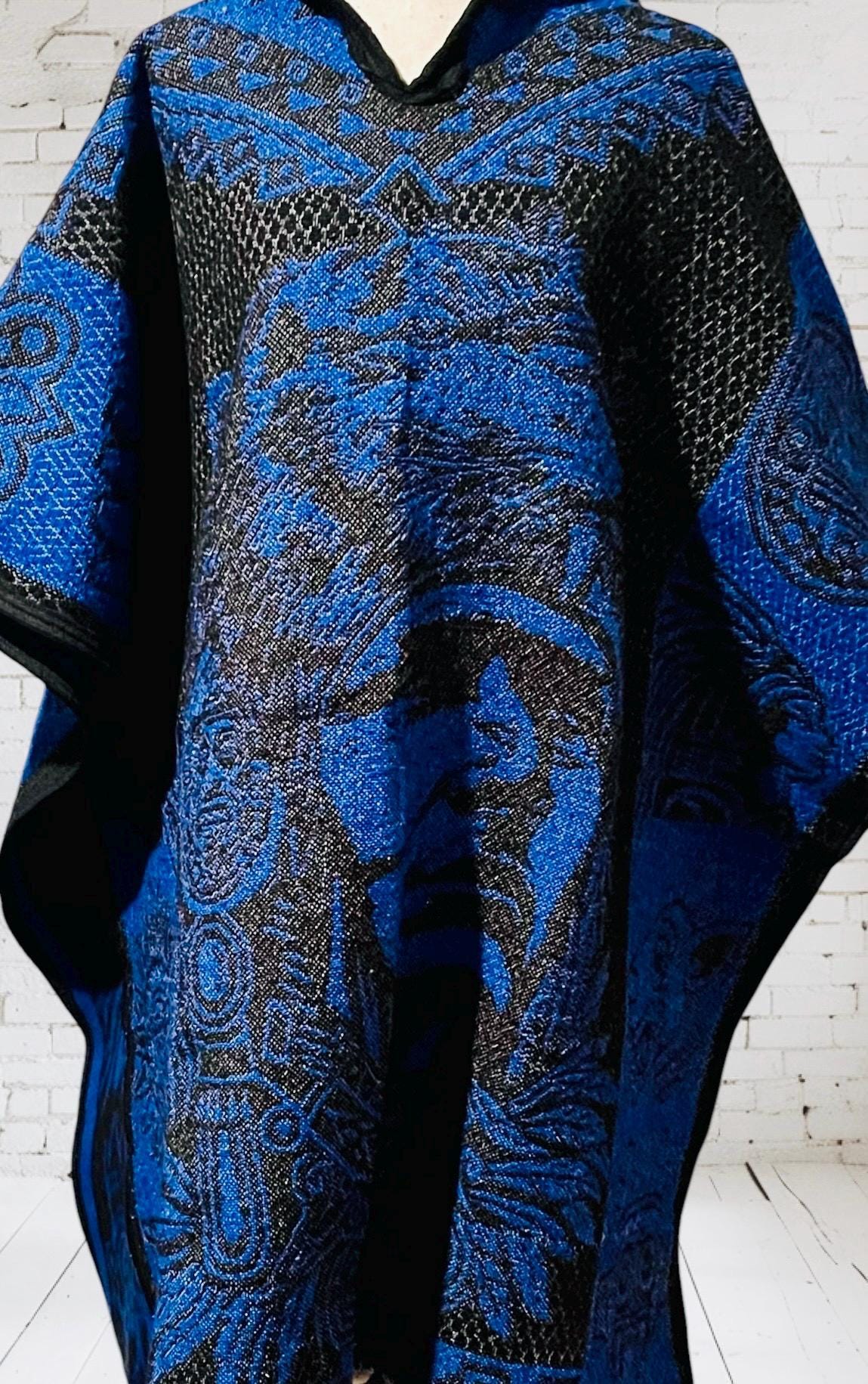 Mexican Double Sided Poncho Aztec and Jaguar Poncho Gavan Azteca con Jaguar Doble Vista