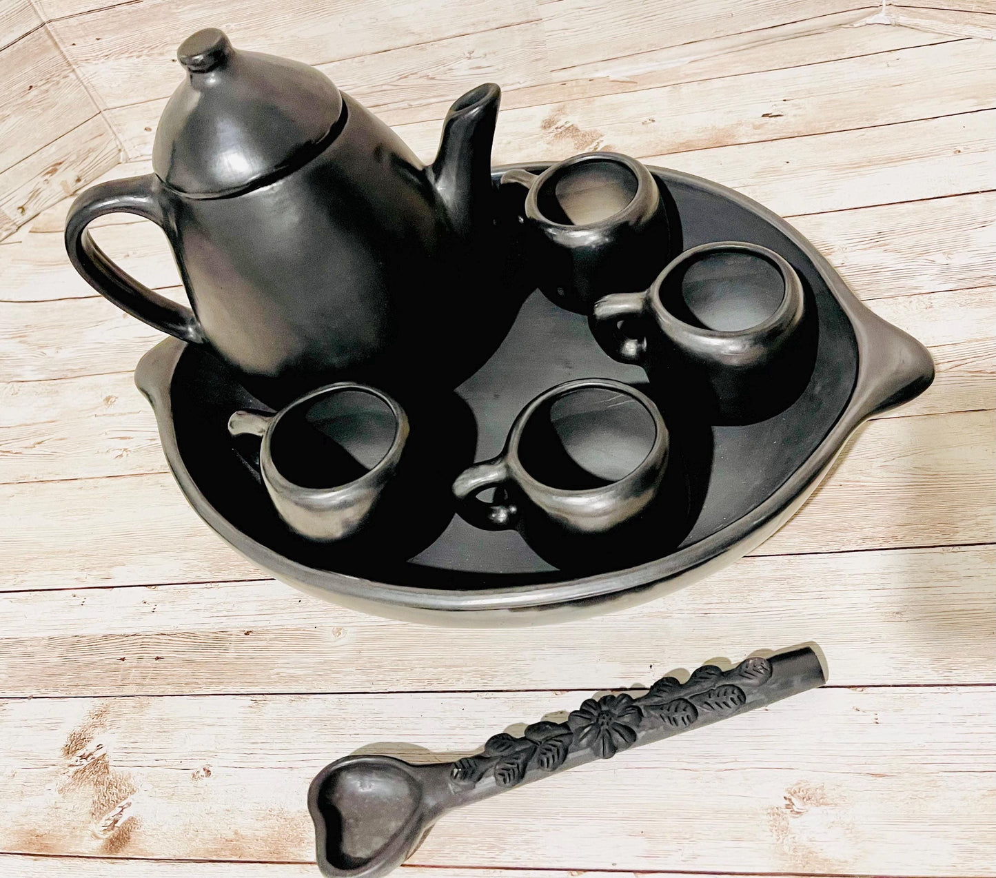 Black Oaxacan Mexican Clay Coffee Tea Pot Set with Cups Spoon & Holding Plate Tetera Artesanal de Barro Negro Artesanal Tazas y Plato Oaxaca