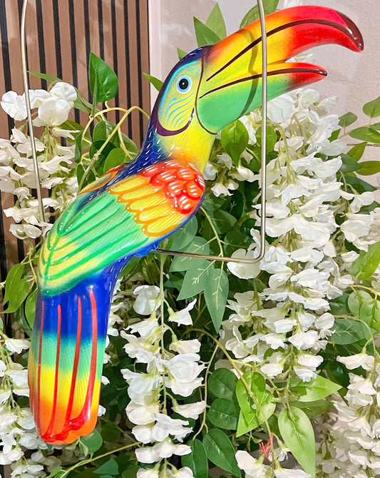 Mexican Exotic Ceramic Bird on a Perch Pajaro Mexicano de Ceramic en Aro