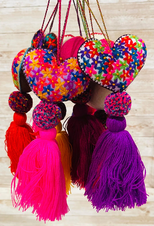 Mexican Heart Shaped Tassle Pom Poms Tassle  Pompones Colgantes Artesanales Mexicanos de Corazon