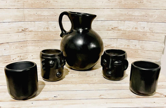 Black Oaxacan Mexican Clay Pottery Pitcher Set with 4 Cups Jarra Artesanal de Barro Negro de Oaxaca con 4 Tazas