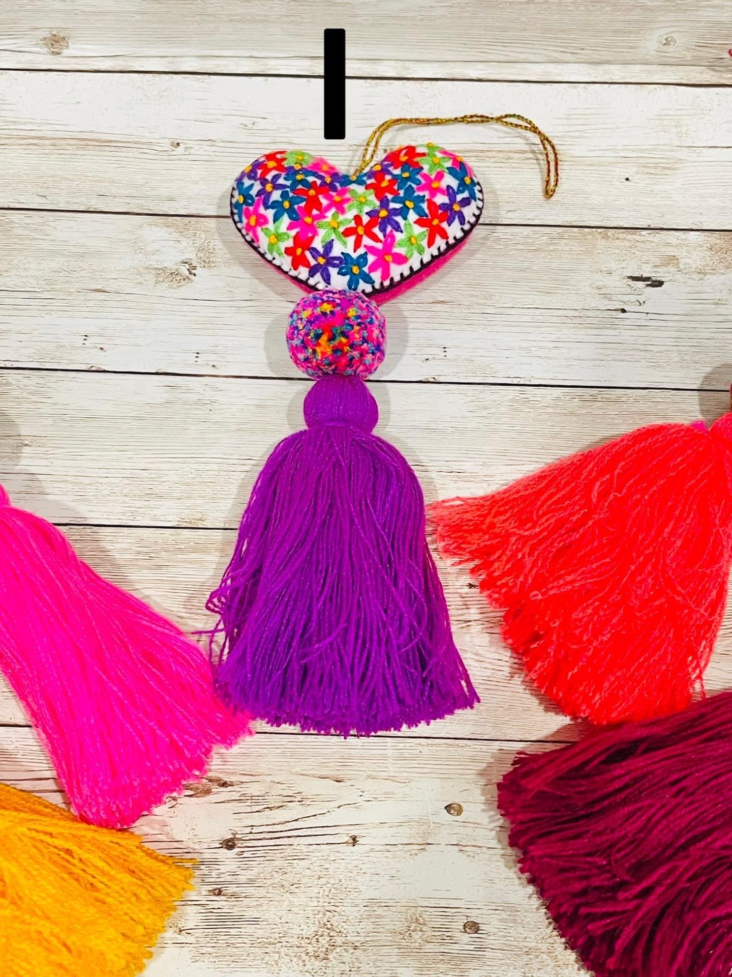 Mexican Heart Shaped Tassle Pom Poms Tassle  Pompones Colgantes Artesanales Mexicanos de Corazon