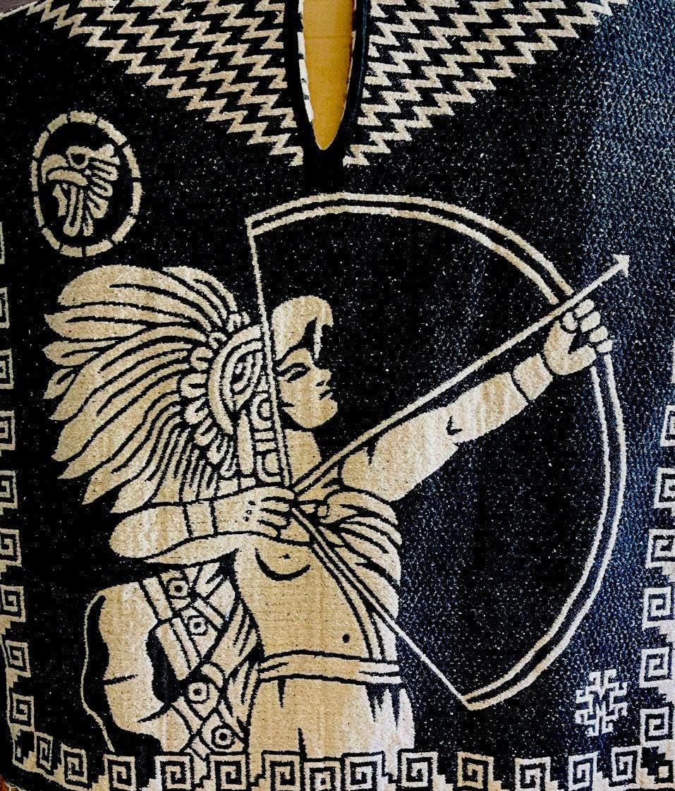 Mexican Poncho Gavan De Calendario Azteca y Guerrero Mexican PONCHO Aztec Calendar/Warrior
