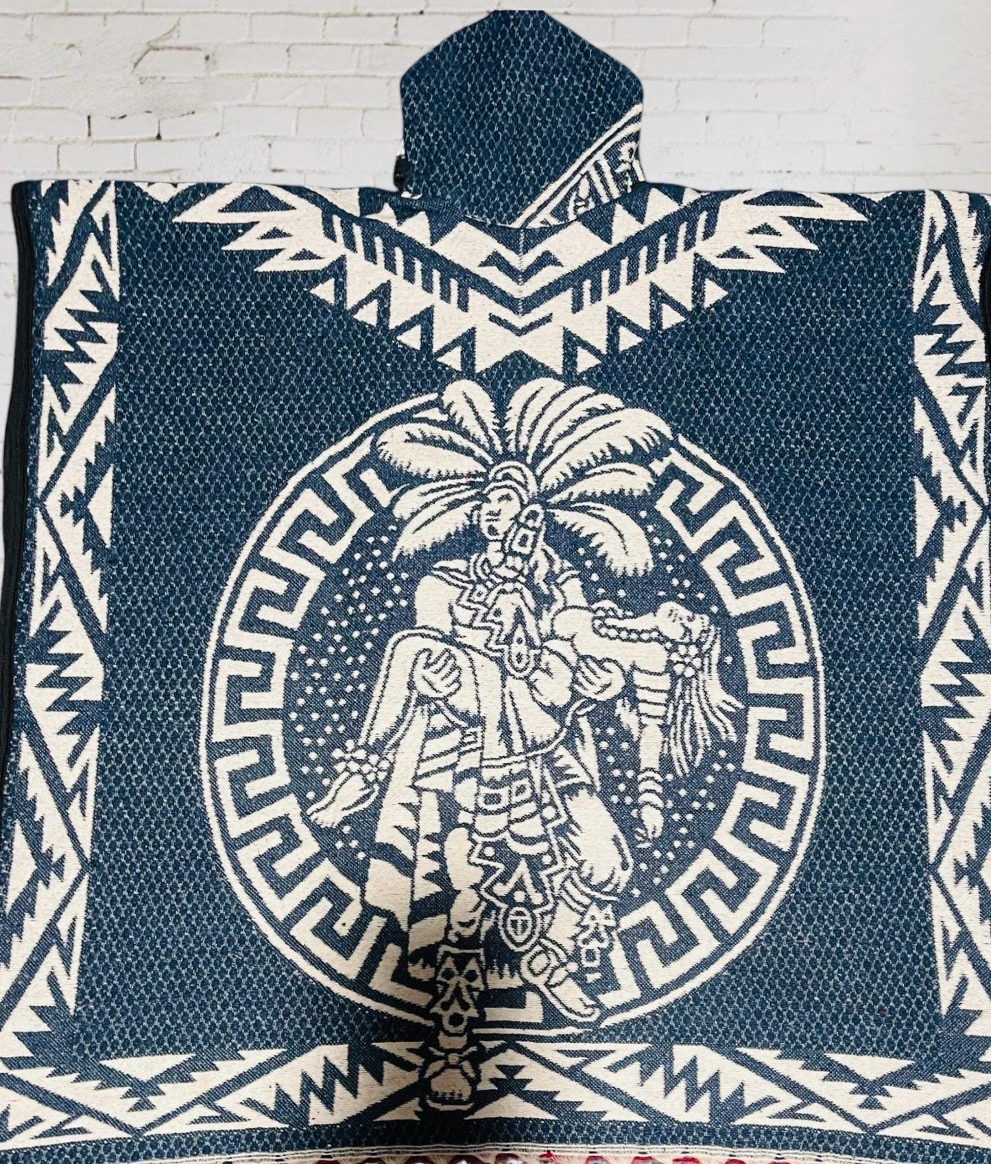 Mexican Aztec Calendar Double Sided Poncho  Poncho Mexicano Doble Vista Calendario Azteca