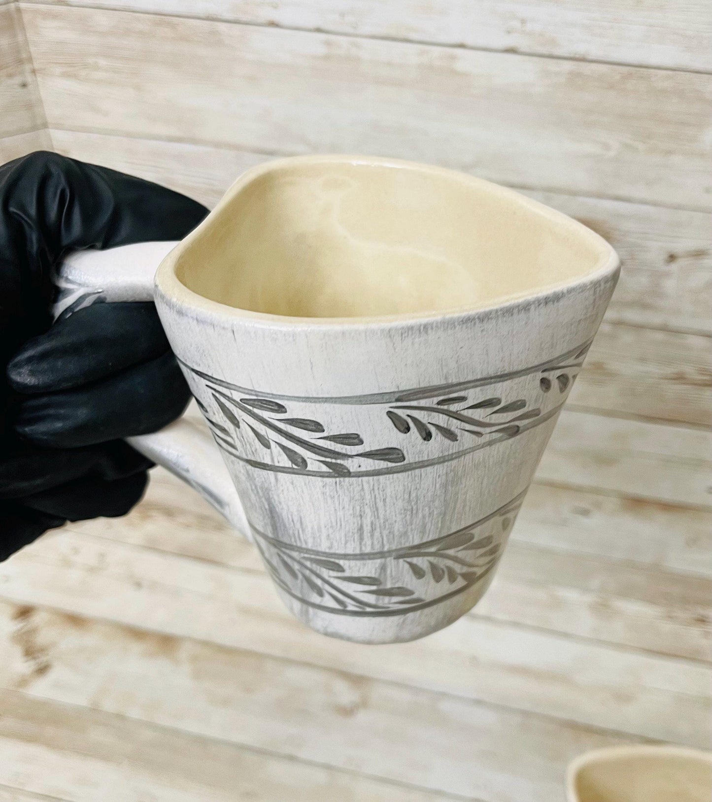 2x Mexican Ceramic Heart Shaped Pottery Cups 2x Tazas de Ceramica Mexicanas en Forma de Corazon