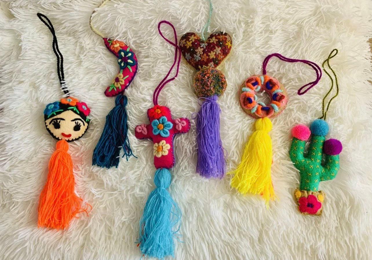 Mexican Tree Ornaments Pompom, Tassel Accessory Charms Keychains Bag Accessories Pompones