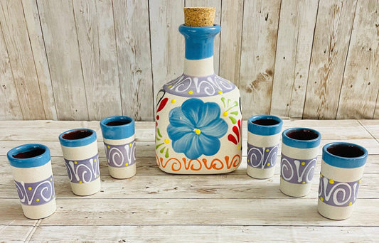 Terra Cotta Mexican Art Pottery Decanter With 6 Tequila Shot Glasses Licorera Artesanal Mexicana con 6 Vasos Tequileros