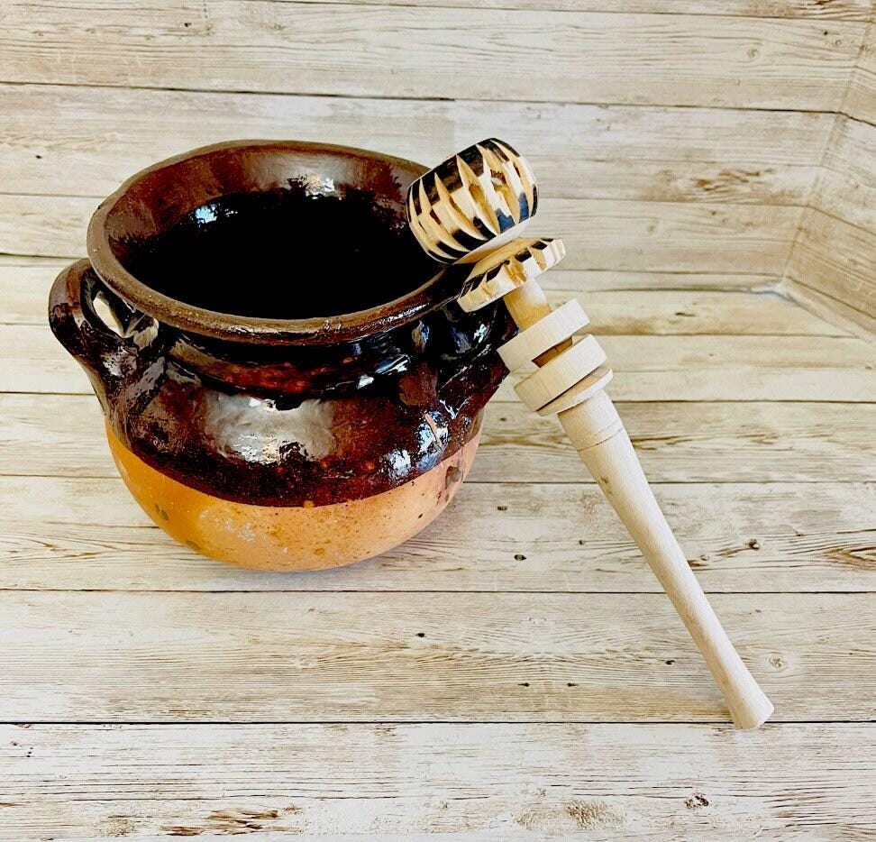 2x Ollas de Barro Vidriado Chocolatera con 2 Molinillos de Madera 2x Terra Cota Hot Chocolote Pots & 2 Wood Hot Chocolate Grinders 2 Sizes