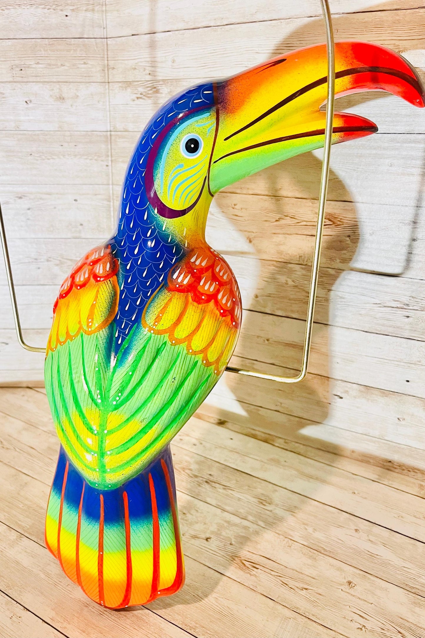 Mexican Exotic Ceramic Bird on a Perch Pajaro Mexicano de Ceramic en Aro