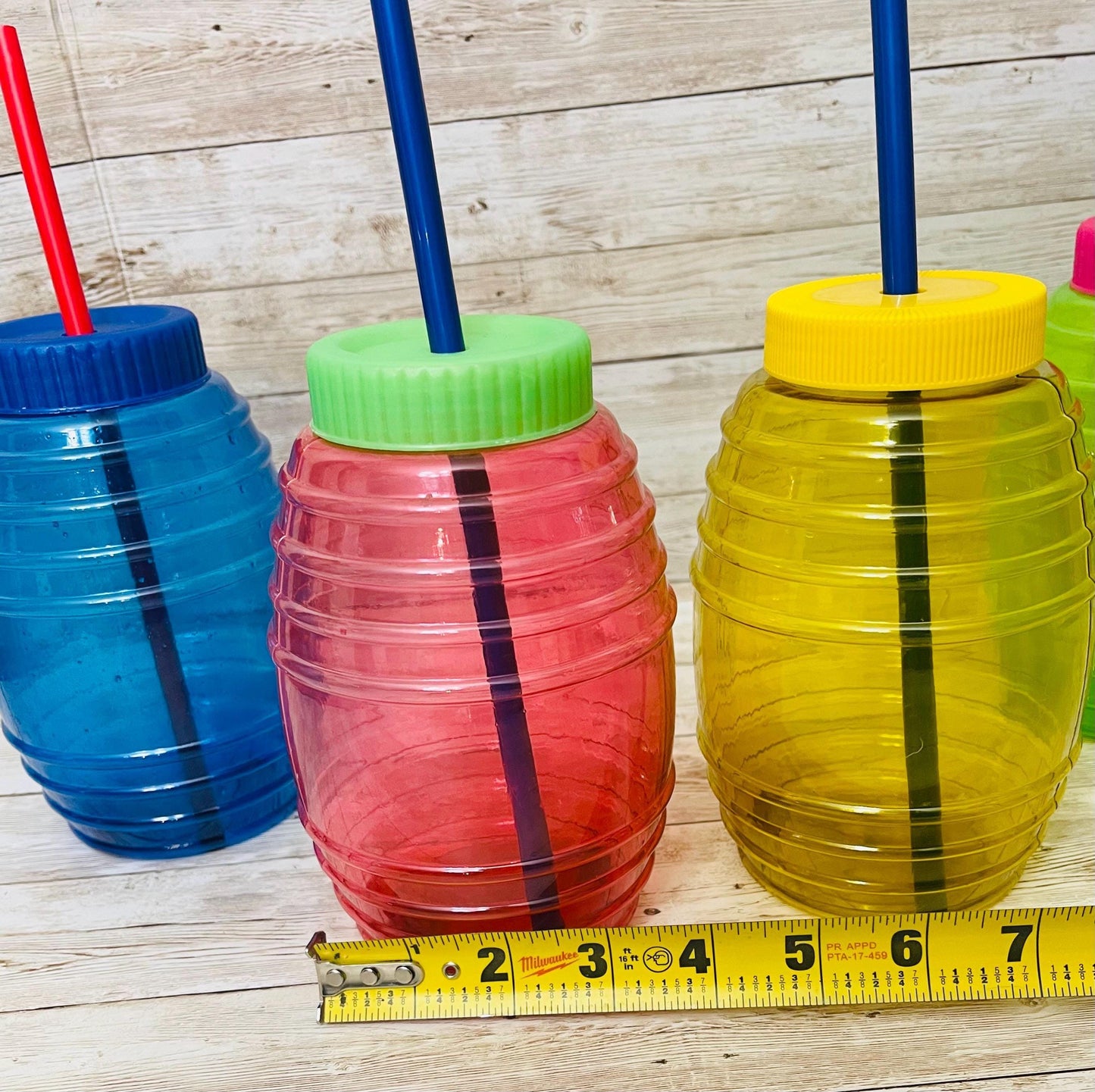 4 Color Vitroleros with Straw Lid Holes 32 oz 4 Vitroleros de Color