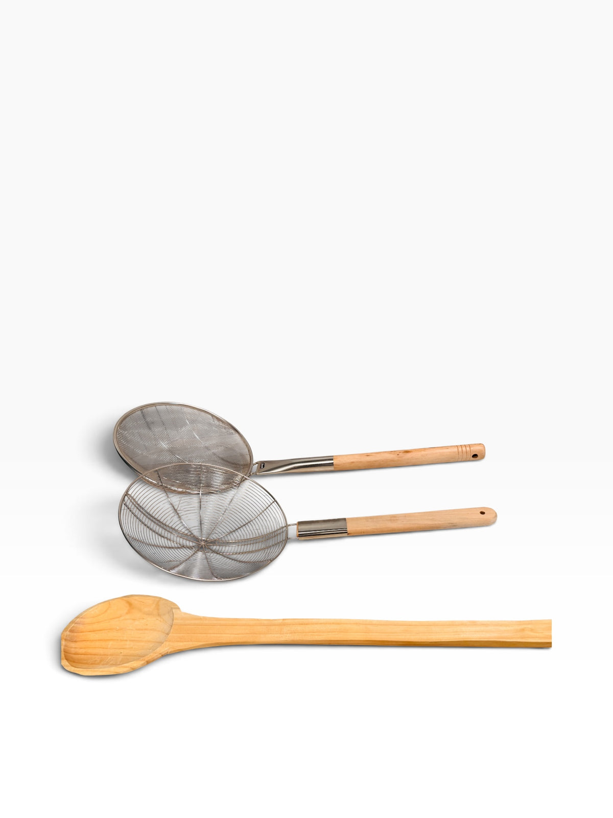 Chica Mexico 3-piece kitchen utensil set with two stainless steel mesh skimmers and one wooden spoon.