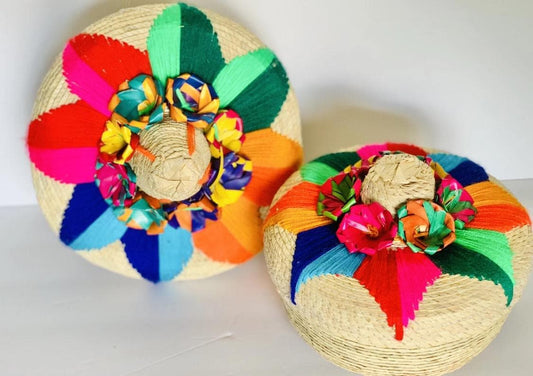 2 Palm Leaf Tortilleros and 1 Cloth Warmer 2 Tortilleros de Palma y 1 Tortillero de Tela