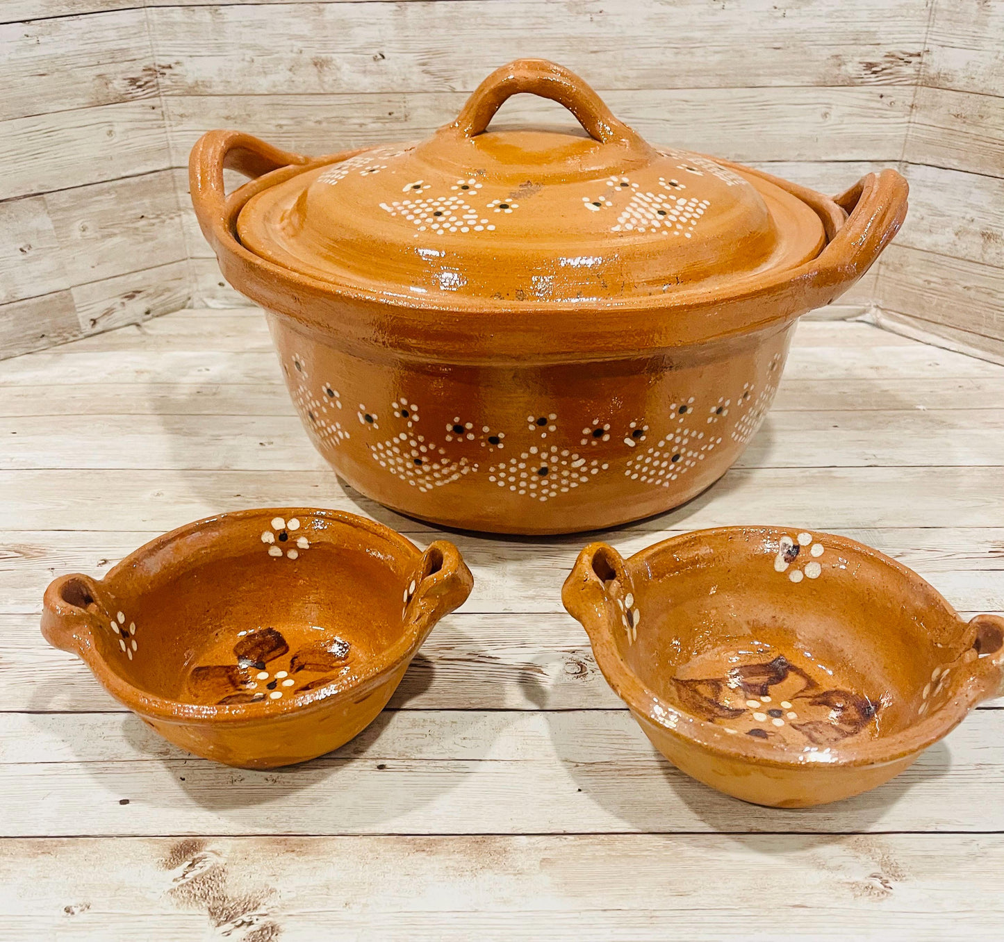 Handmade Mexican Clay Pot Casderole with Lid & 2 Bowls Authentic Barro Cookware Set Cazuela de Barro con Tapadera y 2 Cazuelitas