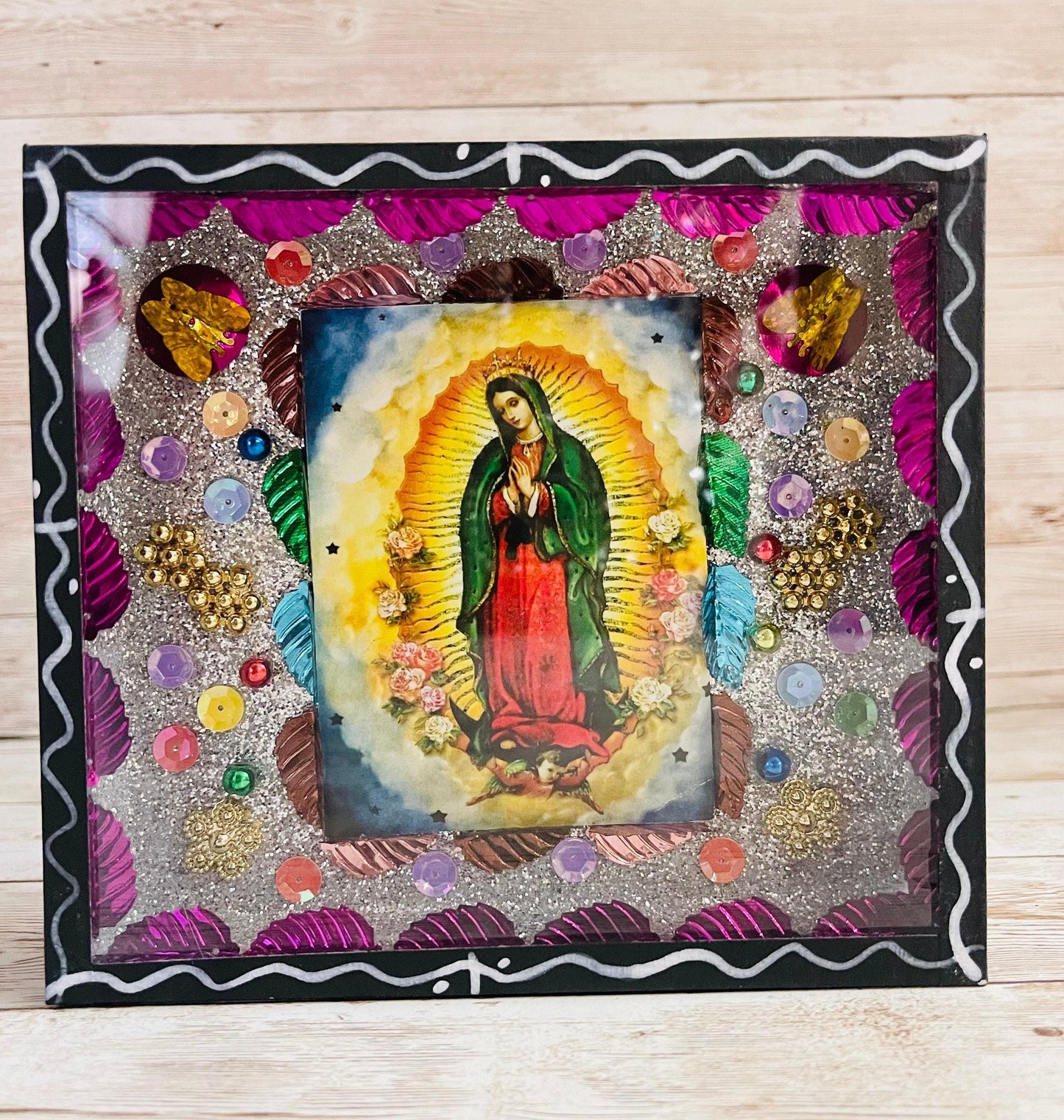 Nicho Mexicano de La Virgen Maria Virgin Mary  Shadow Box Lady of Guadalupe