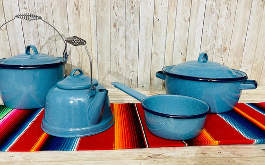 Mexican Enamelware Camping Set 1 Coffee/Tea Pot 1 Frying Pan & 2 Pots Set de Peltre Mexicano con 2 Ollas 1 Sarten y una Cafetera
