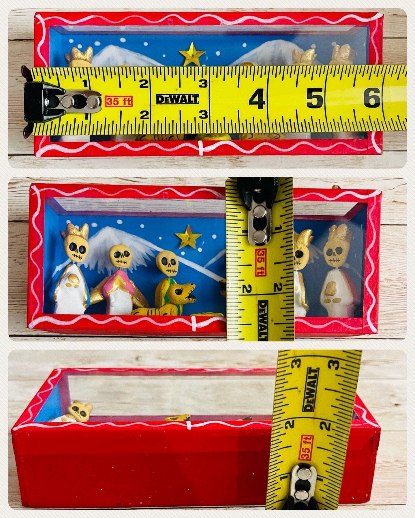 2 Nichos Mexicano De Nacimiento con Vitrina 2 Mexican Nativity Scenes Shadow Box