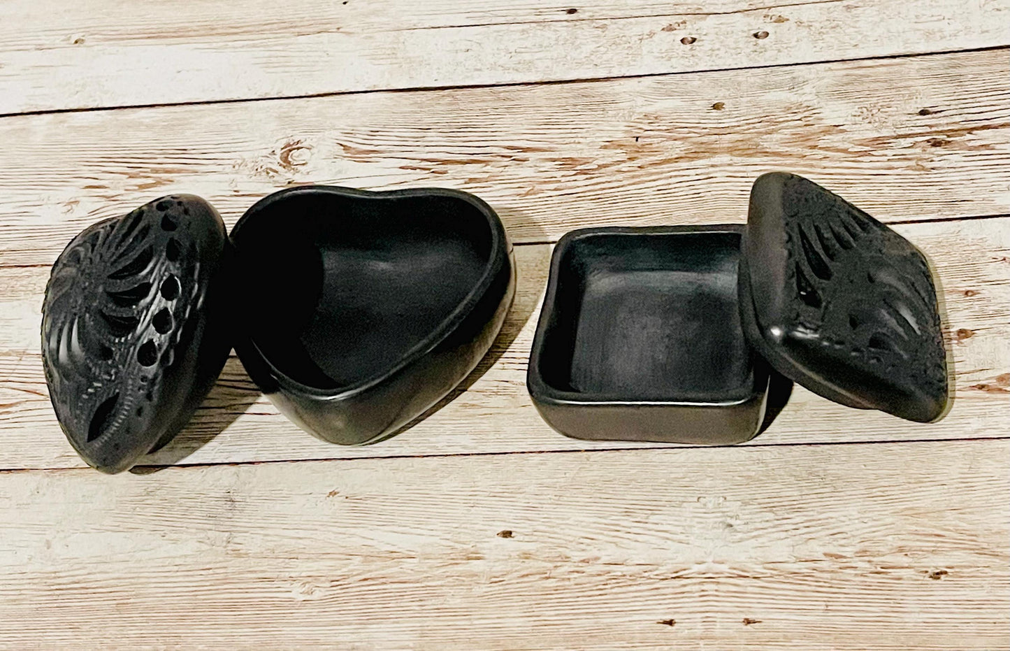 2x Mexican Artesanal Black Oaxaca Clay Handmade Jewelry Boxes 2x Joyeros Artesanales Mexicanos de Barro Negro de Oaxaca