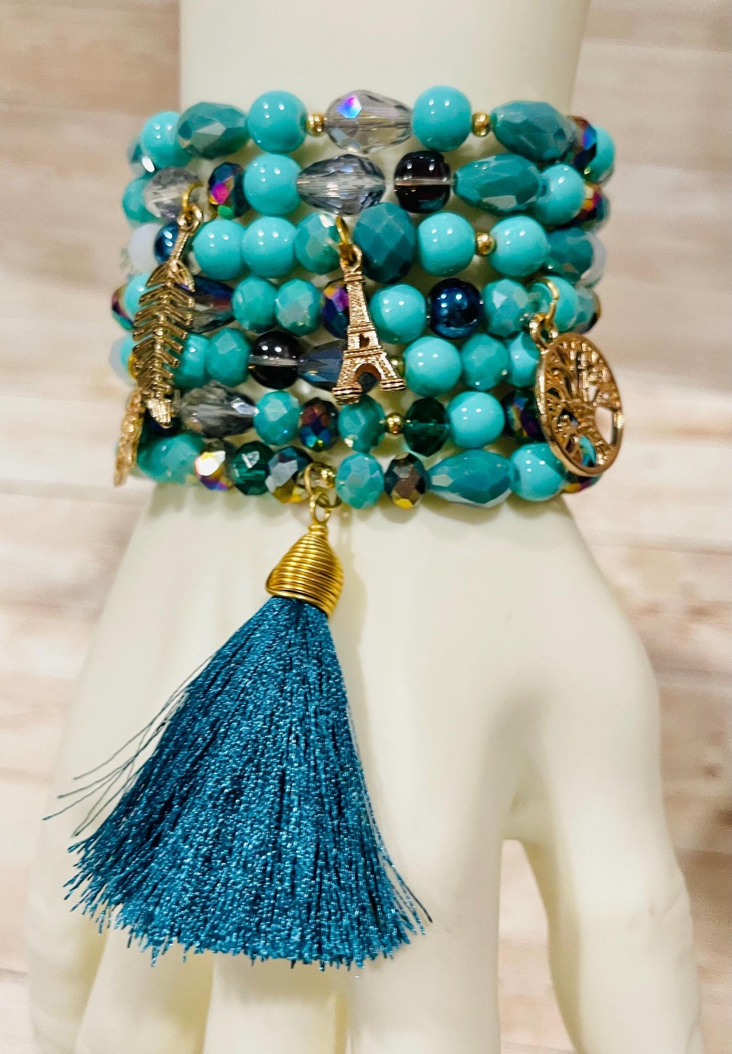 Handmade Mexican Artesanal Bracelets Set of 7 Beaded Bracelets Semanario Artesanal Mexicano 7 Pulseras