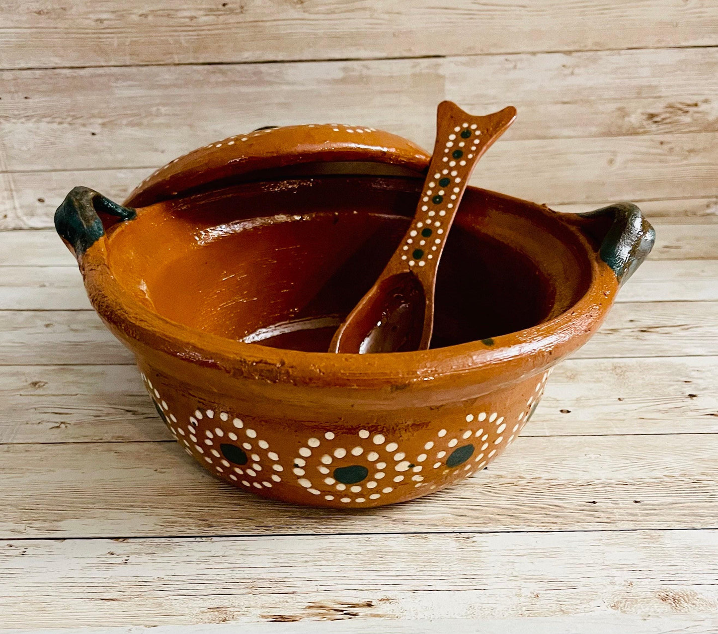 Mexican Casserole with Lid and Spoon Cazuela de Barro con Tapa y Cuchara