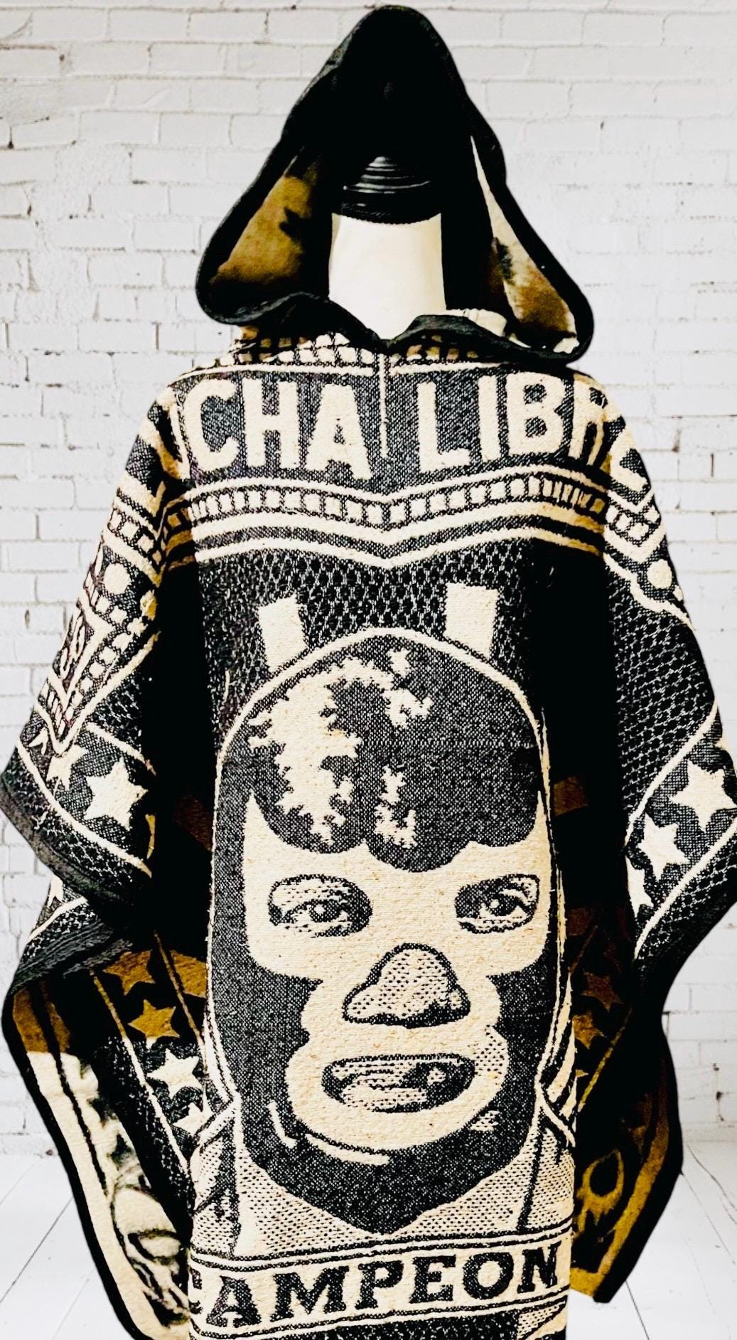 Mexican Poncho Gavan de Lucha Libre El Santo y Blue Demon