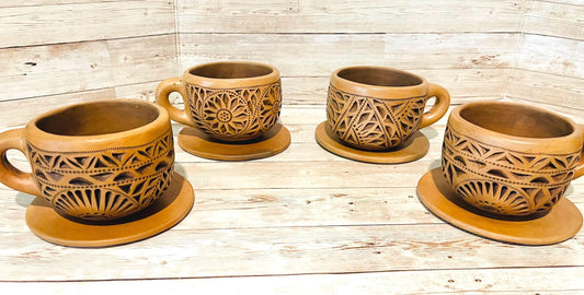 Brown Oaxacan Mexican Clay Cups Set with Plates Tazas de Barro Cafe Caladas Artesanales de de Oaxaca con 2 Platos