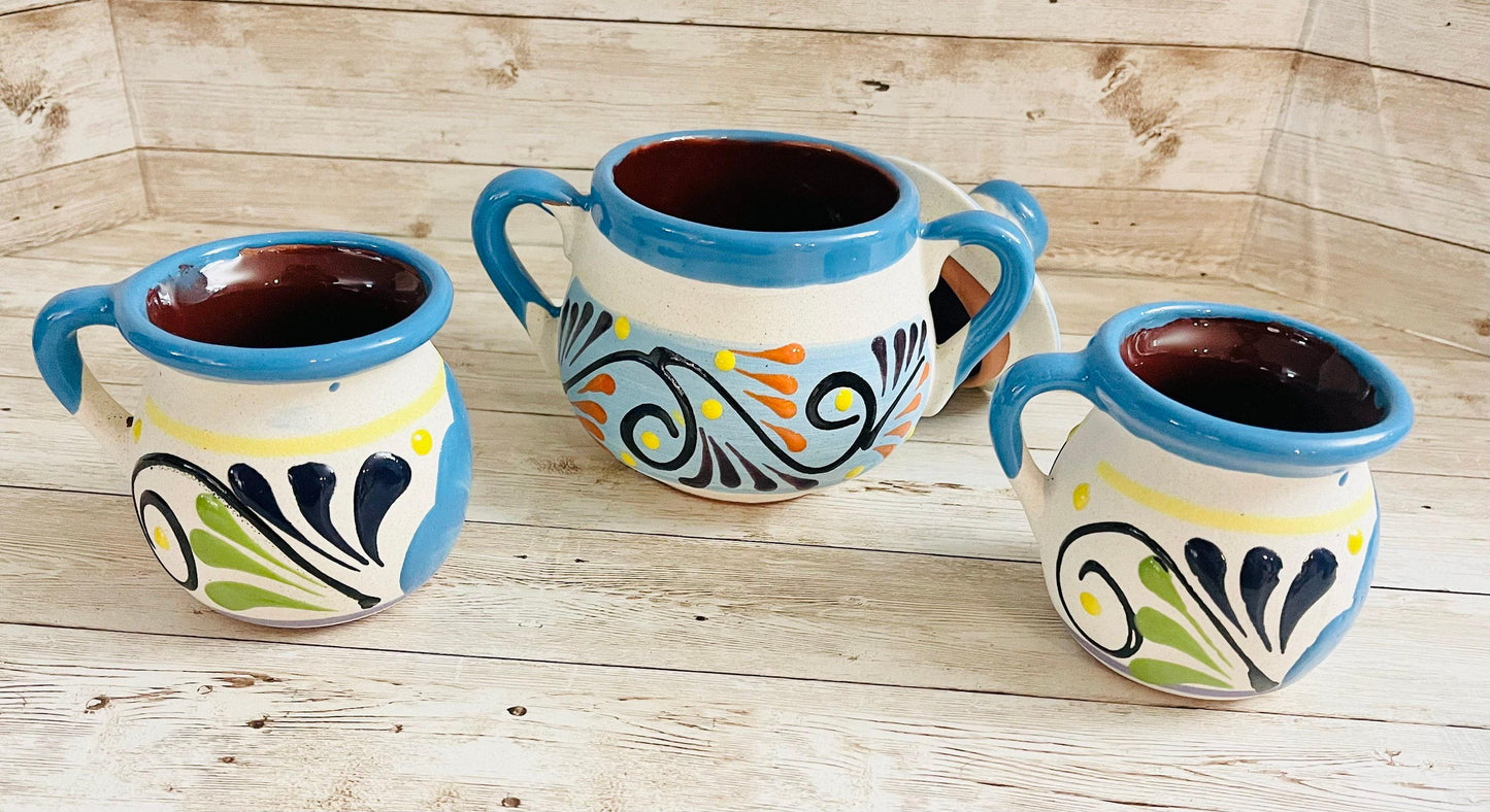Terra Cotta Mexican Art Pottery Sugar Pot with 2 mugs. Azucarera artesanal mexicana engove con 2 tazas