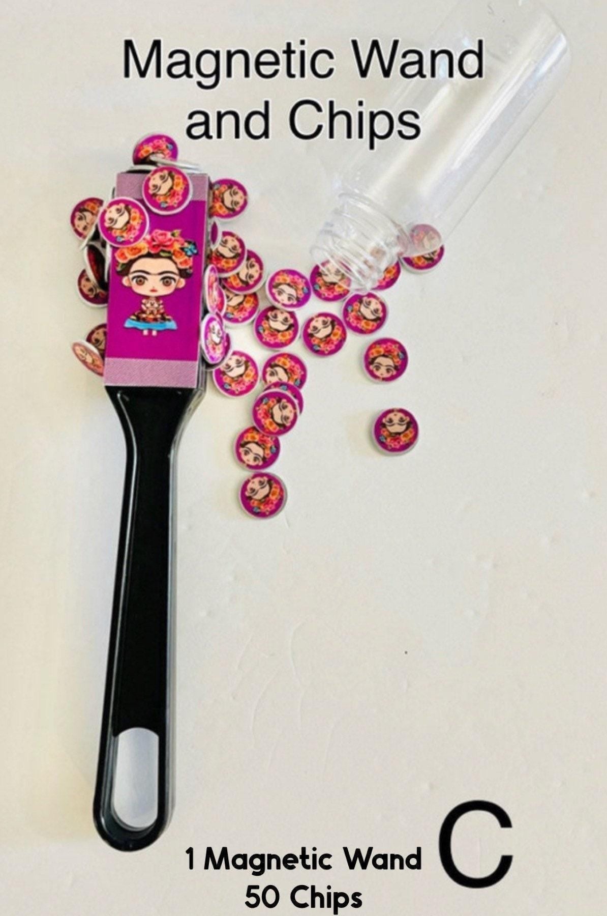 Frida Kahlo Container with Magnetic Wand and Magnetic Chips Fichero de Frida con Fichas y Pala Magnetica