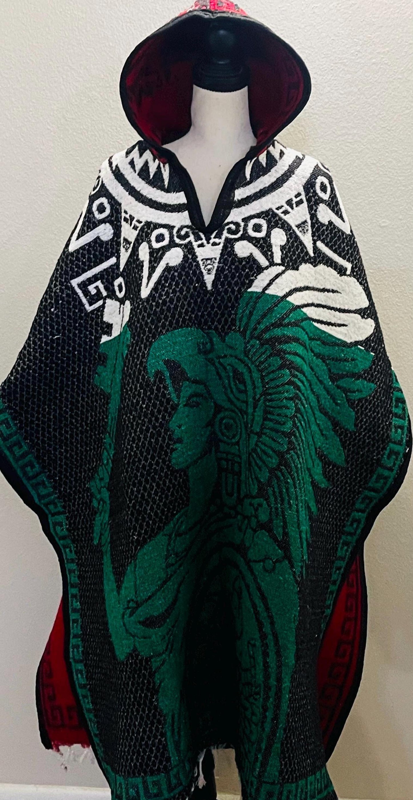 Mexican Poncho Aztec Calendar Poncho Gavan Calendario Azteca con Amor Eterno