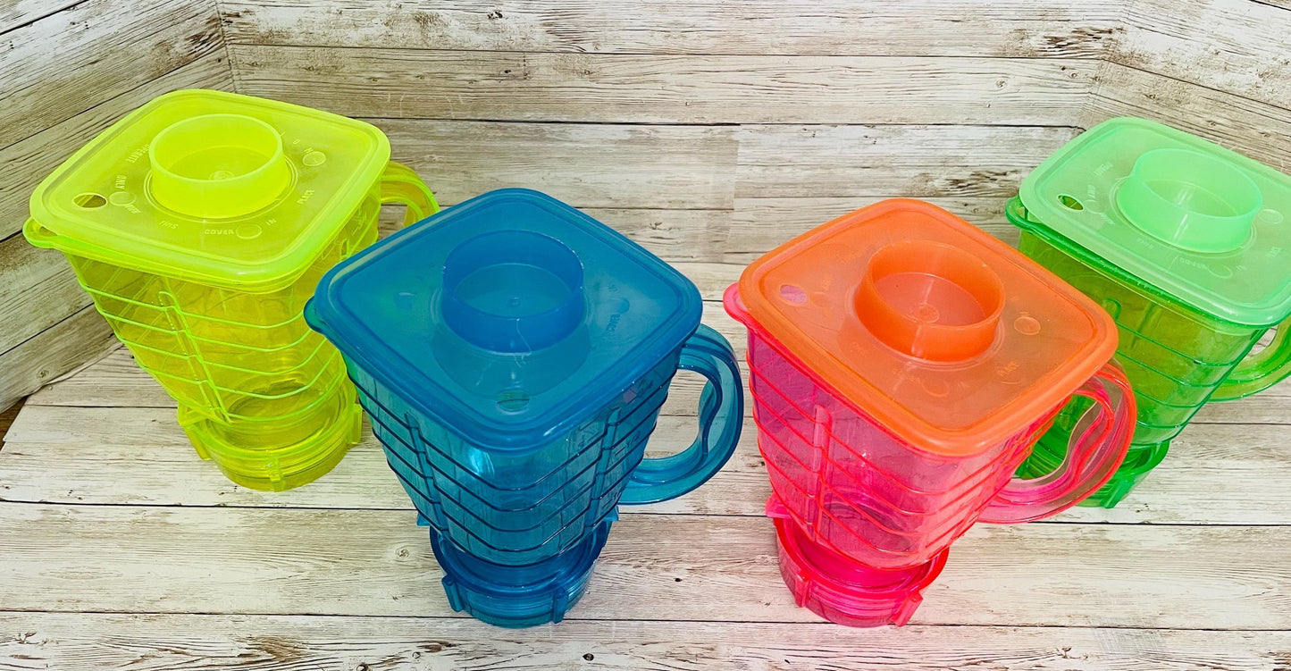 Licuachelas Mexicanos para Bebidas y Botanas 1 Litro Se Envian Colores Surtidos Mexican Plastic Drink Blender Cups for Drinks and Snacks