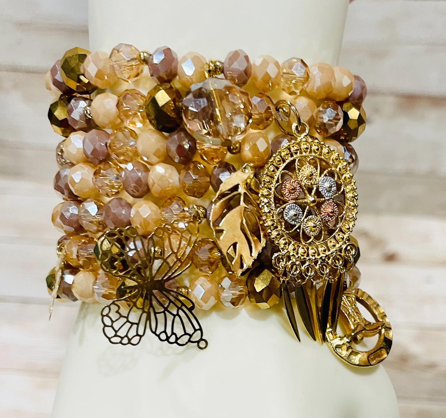 Handmade Mexican Artesanal Bracelets Set of 7 Beaded Bracelets Semanario Artesanal Mexicano 7 Pulseras