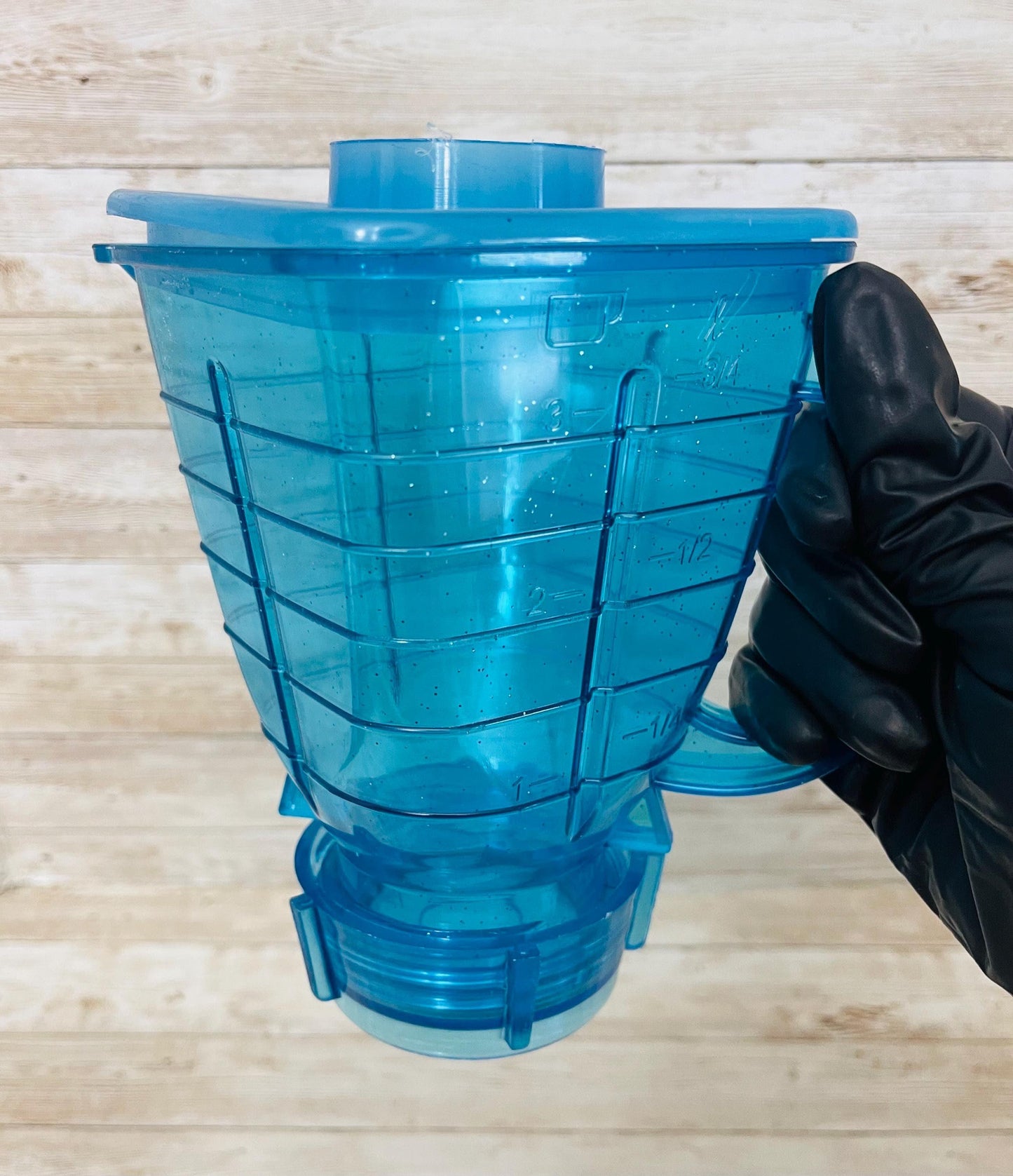 Licuachelas Mexicanos para Bebidas y Botanas 1 Litro Se Envian Colores Surtidos Mexican Plastic Drink Blender Cups for Drinks and Snacks